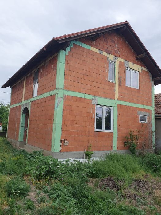 Casa de vânzare  și teren