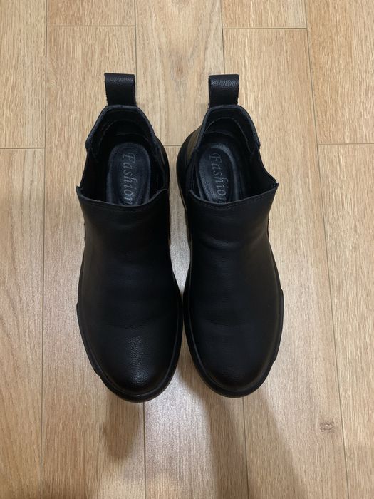 Продам мужскую обувь