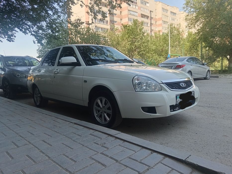 Продам срочна ПРИОРА 2 БЕЗ КОНДЕРА