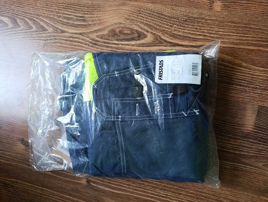 Работни панталони Fristads 2 броя!