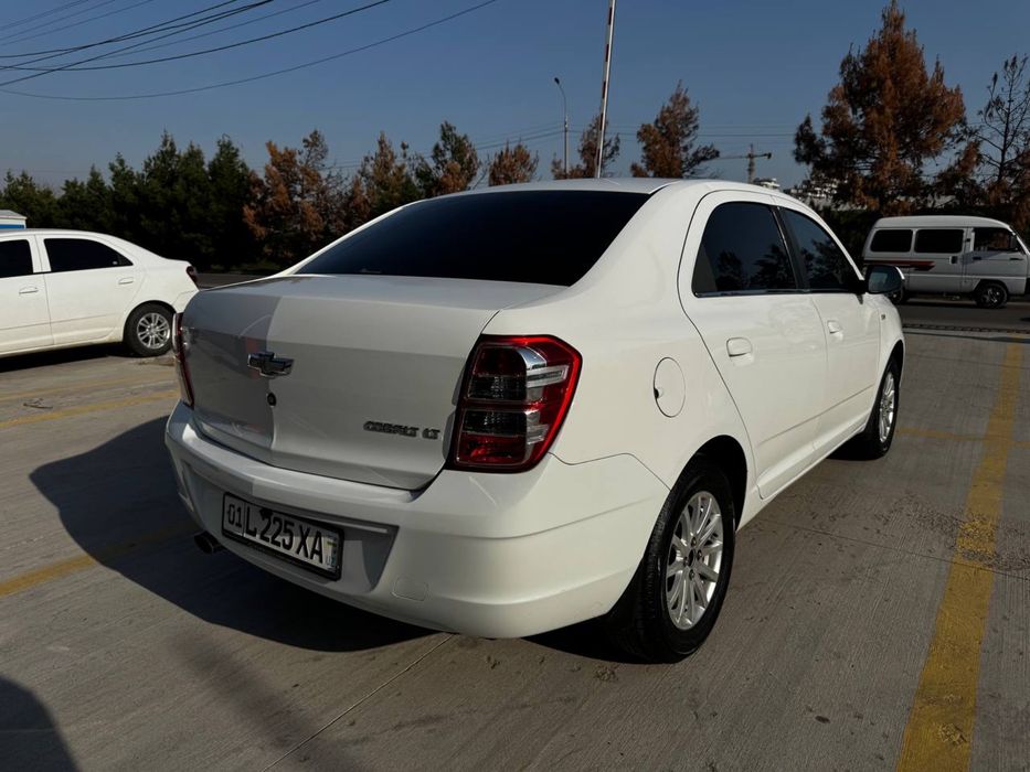 Cobalt Avtomobili sotiladi