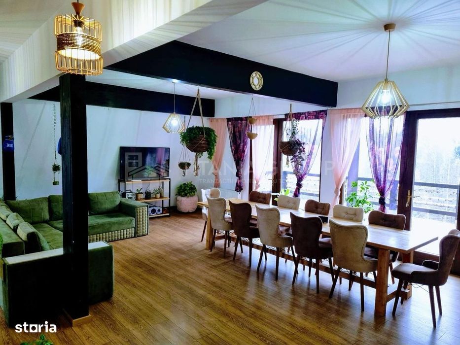 INVESTITIE Vila moderna + vila la rosu, teren 1480 padure