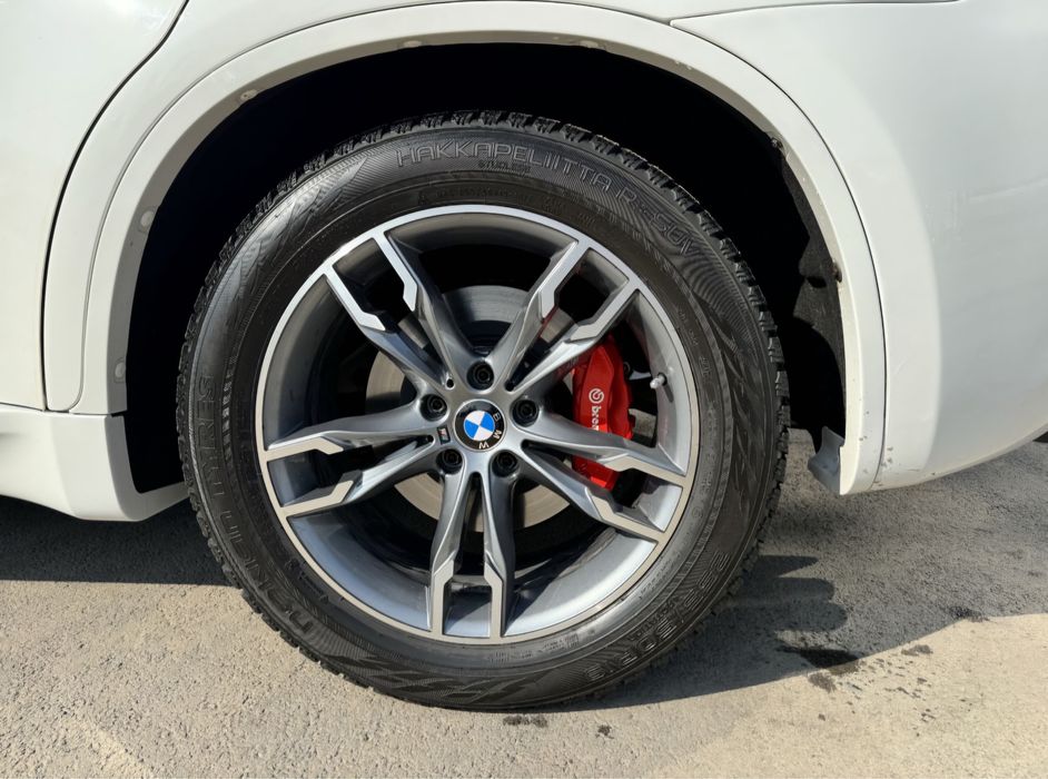 Продам титановый М стиль диски с резиной на BMW X5 e70