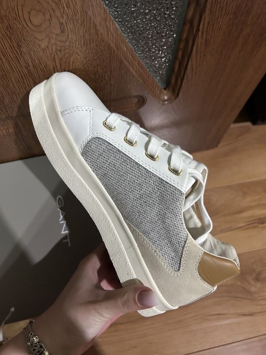 Vand adidasi Gant dama