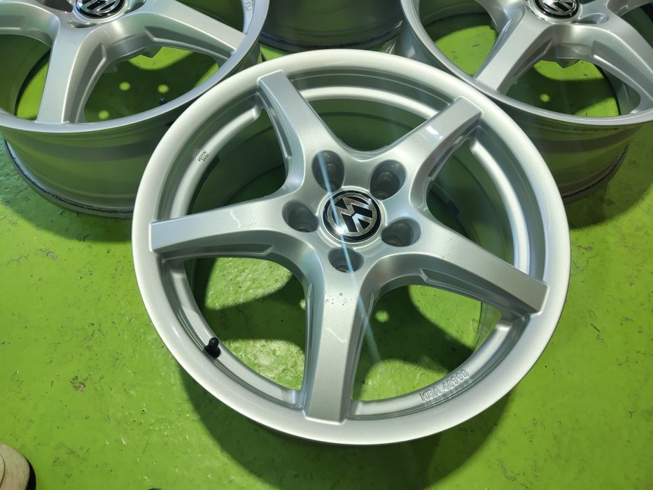 17 5x112 Vw Touran Golf Passat Caddy Skoda Audi 5х112