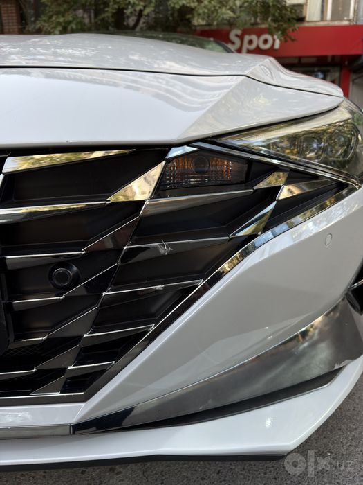 Hyundai Elantra 2.0 CN7 Full option