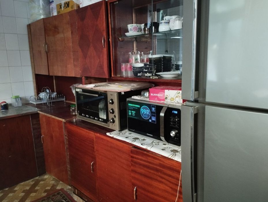 срочно, продается четырехкомнатная квартира