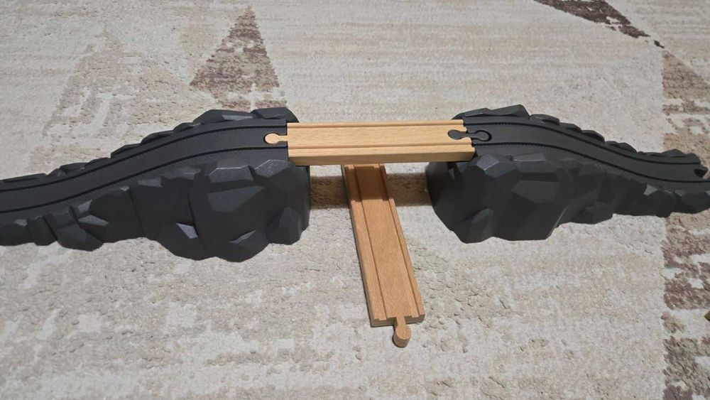 Дървена писта с влакчета от Lidl