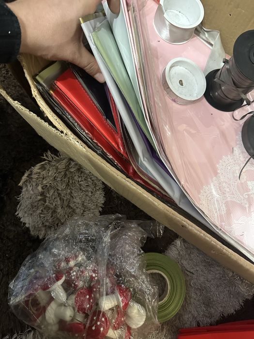 Se vinde lot de ambalaje florale