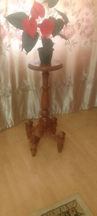 Подставка под цветы.