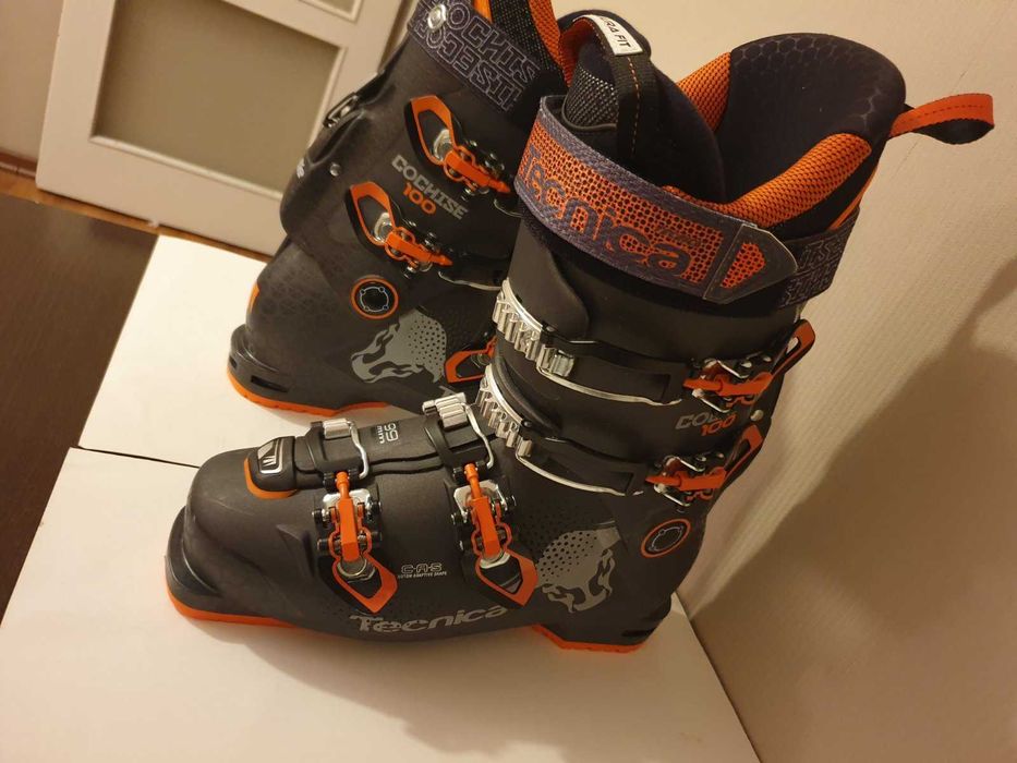 ски туринг/писта обувки TECHNICA COCHISE 100 26-26.5