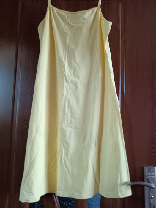 Vând Rochie Damă Mărimea 48 Nouă