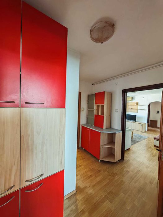 Inchiriere apartament 3 camere