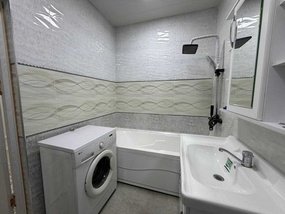 Гагарина МЧС худудида жойлашган 3 хонали квартира сотилади