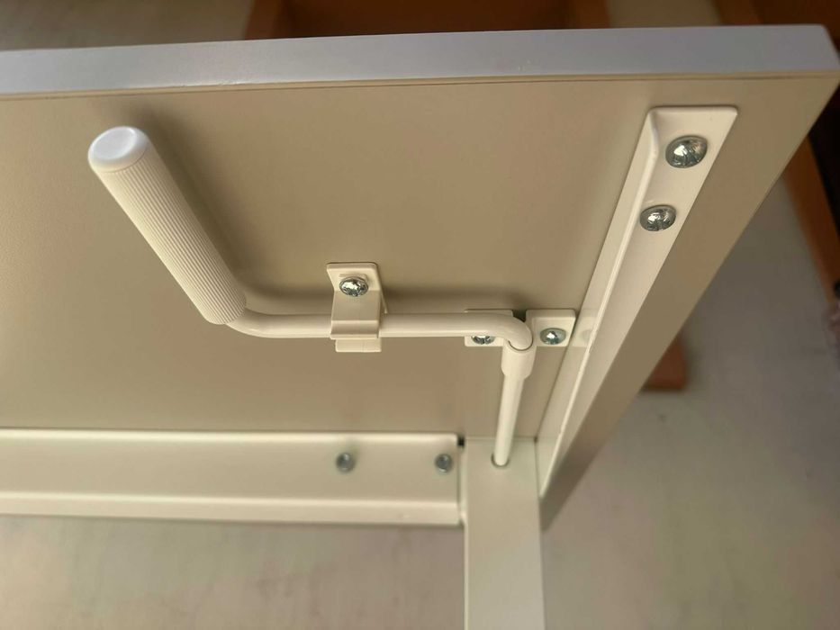 Birou cu inaltime reglabila 120x70