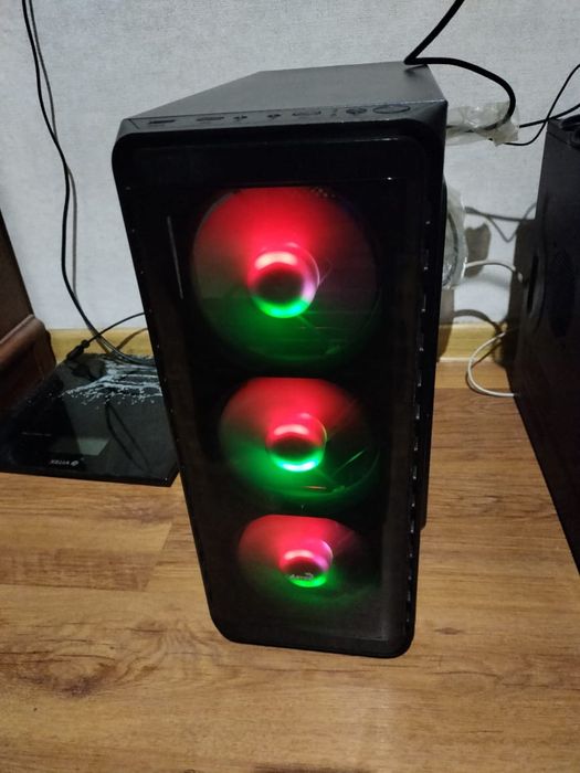 Продаю компьютер ryzen AMD 4