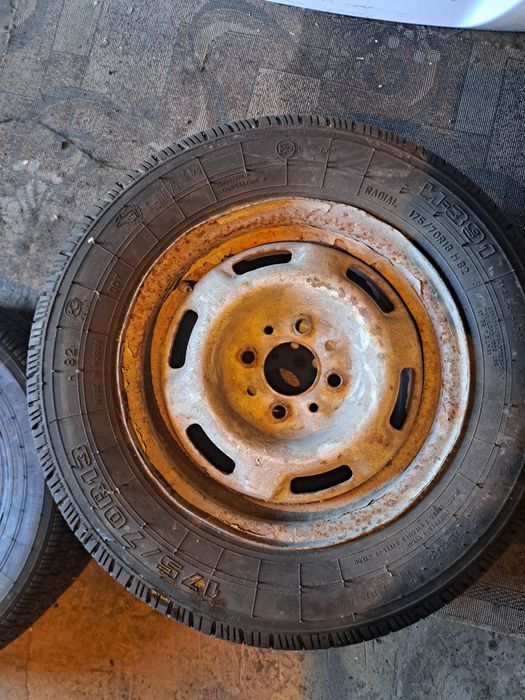 Продам резину лето