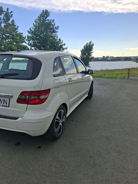 MERCEDES-BENZ A-Class 2011 — imagine 2