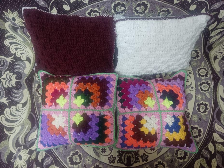 Продам декоративные подушки.