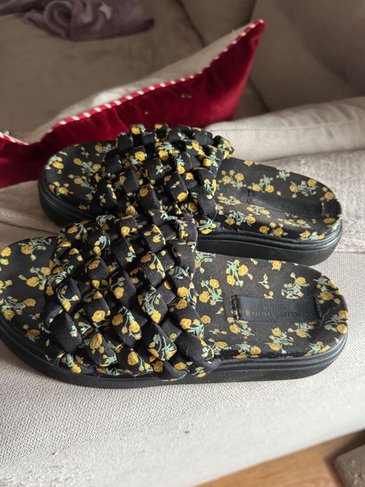 Чехли Kurt Geiger