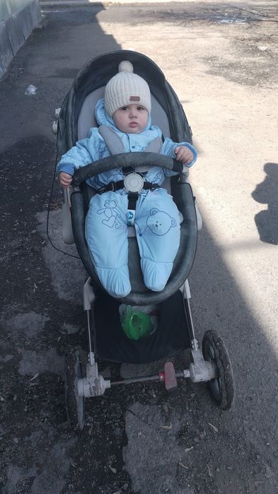 Продам коляску Hot mom