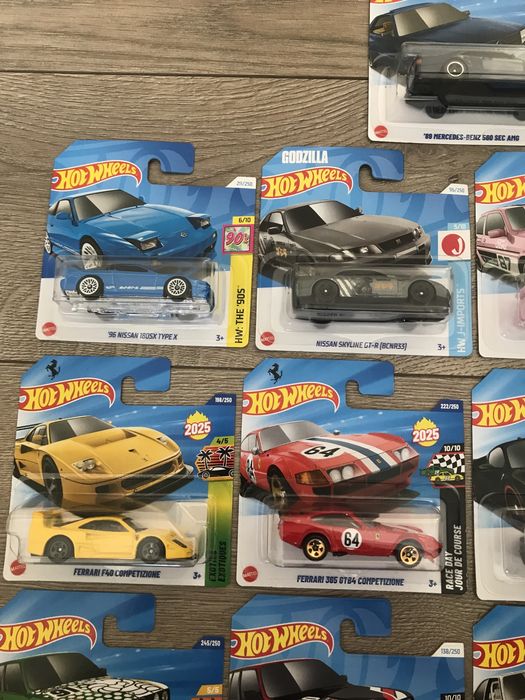 Hot wheels колички BMW Ferrrari mercedes audi nissan ford hotwheels