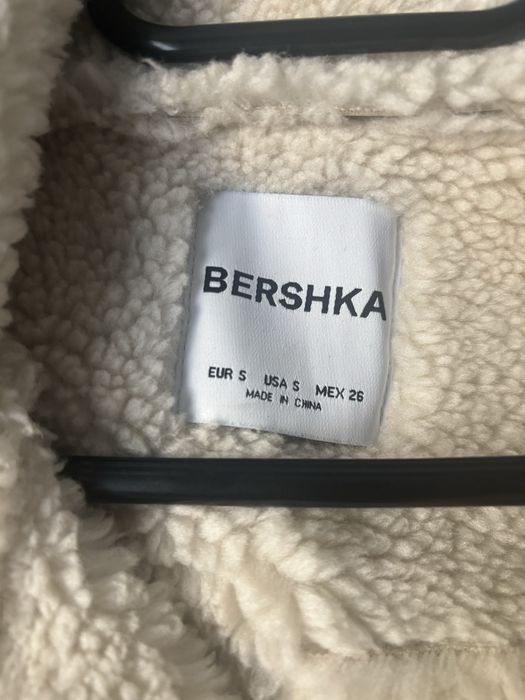 Зимни якета на bershka i stradivarius