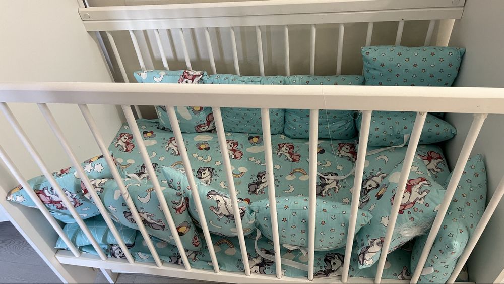 Детская кроватка