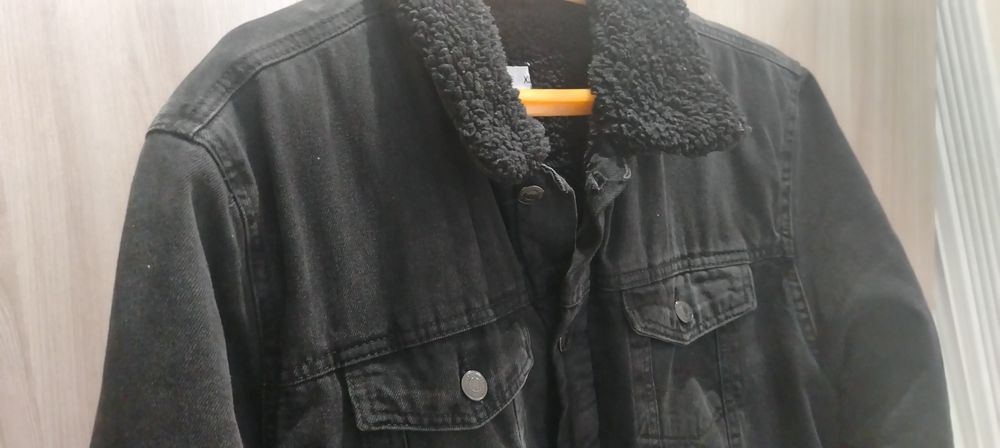 Куртка джинсовая