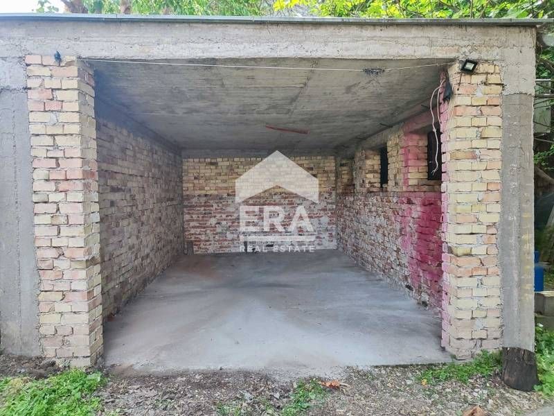 ЕКСКЛУЗИВНО! Гараж с акт 14 в ТОП ЦЕНТЪРА на Русе