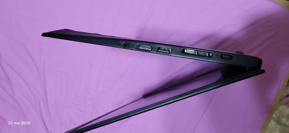 Laptopul Lenovo ThinkPad T14s Gen 1