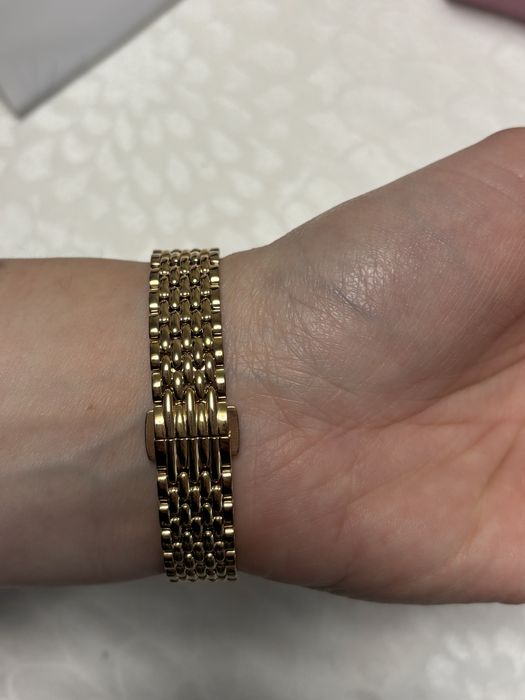 Златист часовник Swarovski