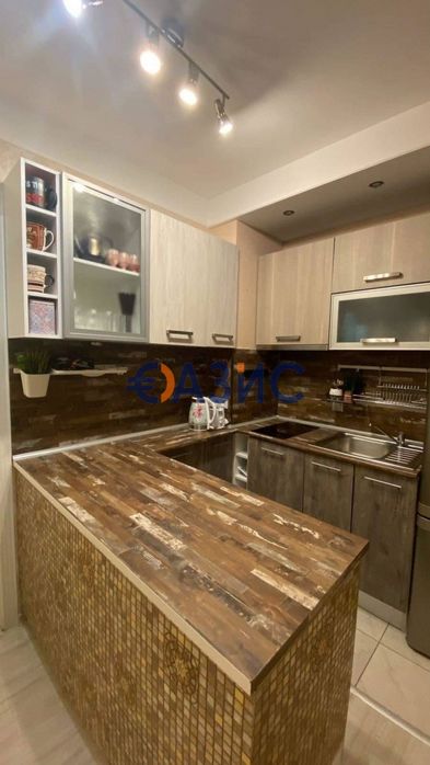 Продава се Тристаен апартамент в к.к. Слънчев бряг - 70 кв.м за 1286 €/кв.м - Снимка #6