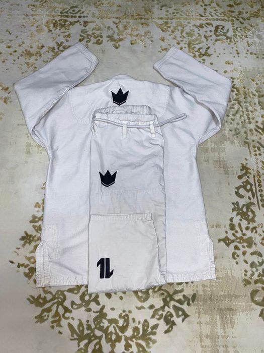 Продается кимоно Б/У для джиу-джитсу