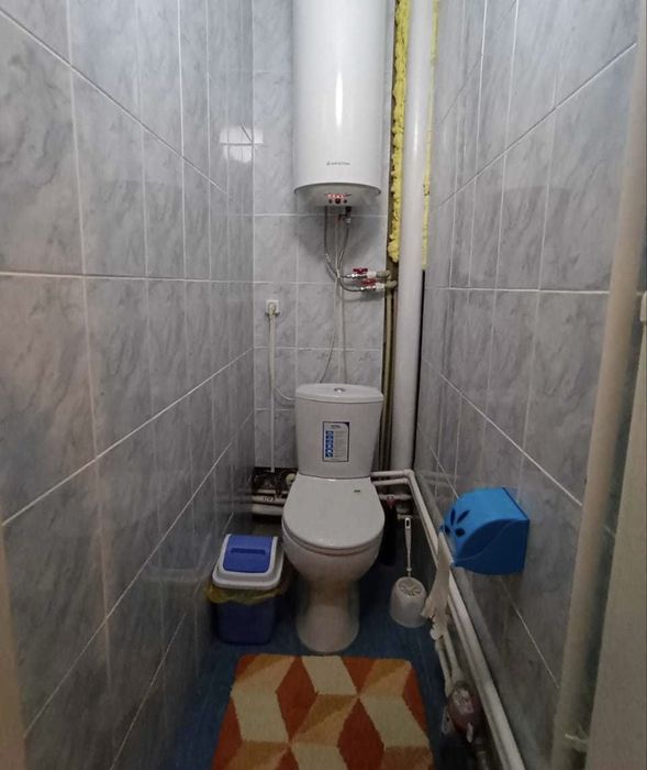 Продаётся 1 комнатная  пр. Республики 18