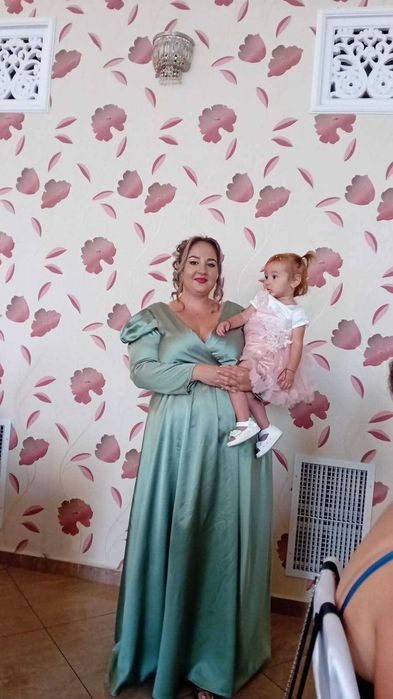 Rochita de zi  in stare fparte buna