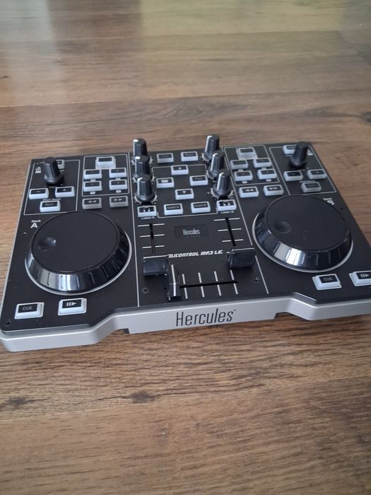 Vand consola Hercules Dj