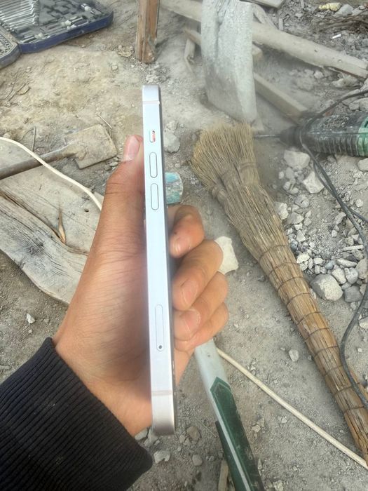 iPhone 13 256ГБ Срочно