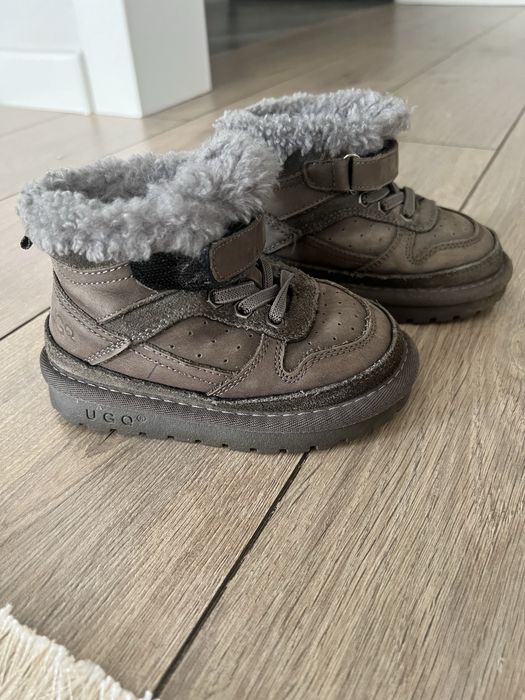 Продам вещи и обувь для мальчика/девочки 1.5-2 года