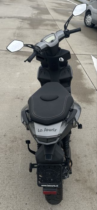 Închiriez/Vând scuter și motocicletă (detalii în descriere)