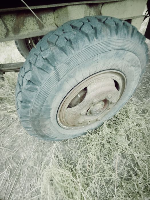 Продам зиловкий прицеп
