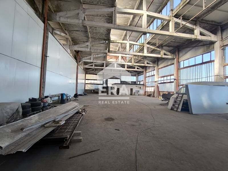 Дава се под наем Промишлена сграда в Хасково, Овчарски - 720 кв.м за 2203.2 € - Снимка #4