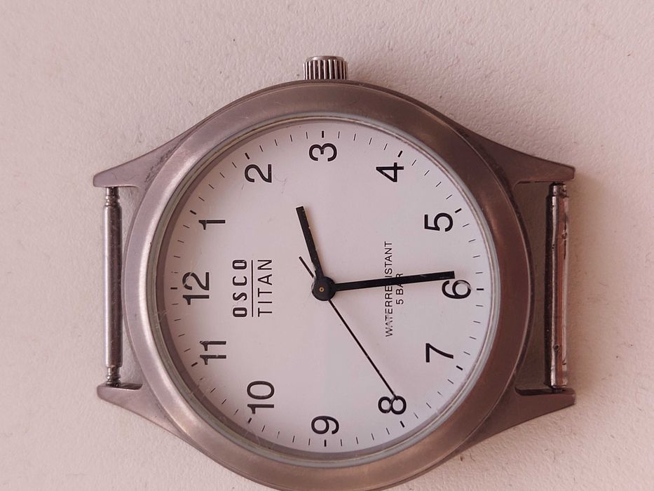 Продам часы оригинал.