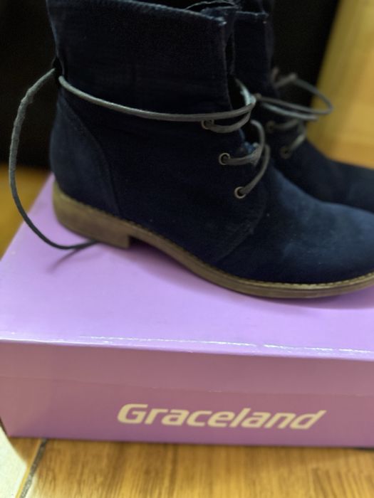 Ghete dama Graceland