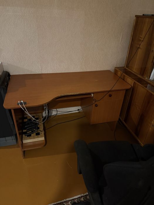 Копмпьютерный стол