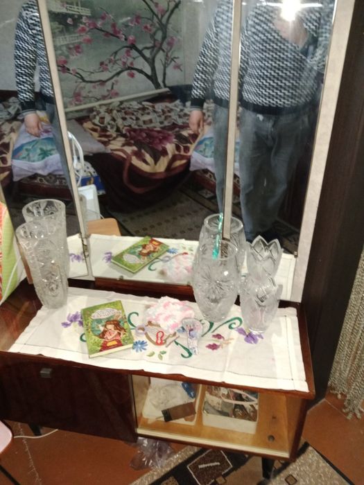Продам мебель для зала спальни.