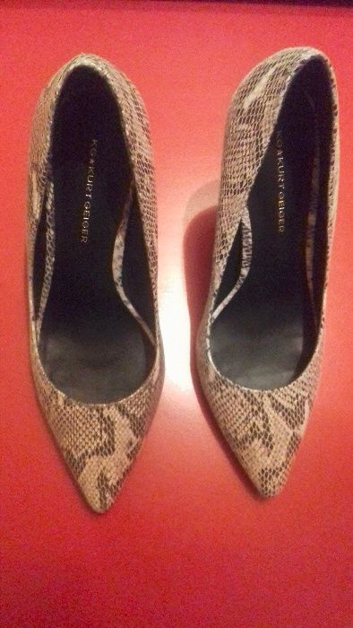 Pantofi piele - model sarpe