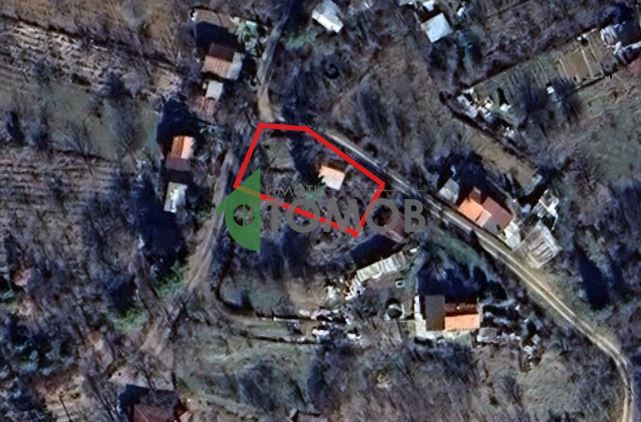 Поземлен имот в местност Седми Километър