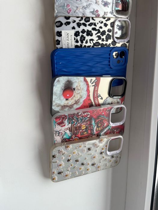 Продам чехлы на 12 айфон очень много