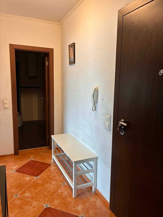 Продава 2-стаен апартамент и двоен гараж на ул. Риккардо Ваккарини